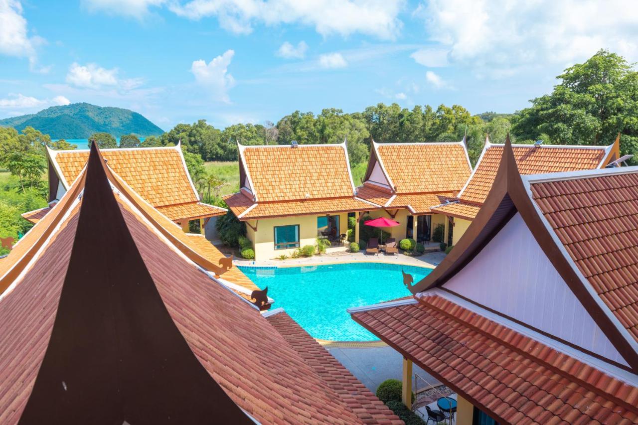 Phuket Kana International Hotel普吉岛卡娜国际酒店 Rawai المظهر الخارجي الصورة